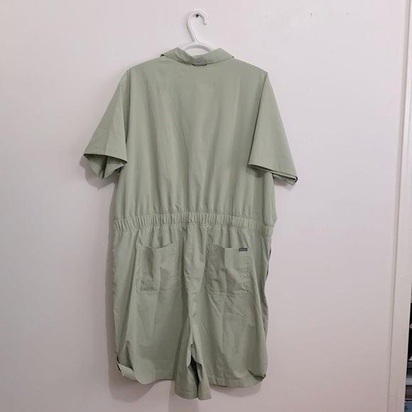 Columbia Women’s Sage Green Silver Ridge Utility Romper size XXL - Picture 3 of 3